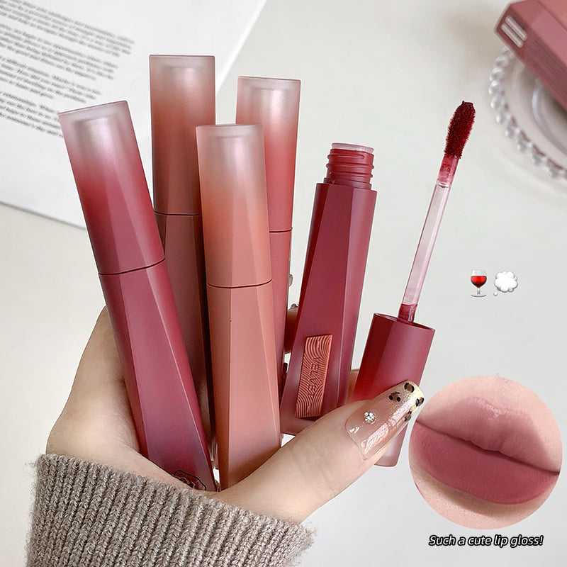 Gege Bear Velvet High-Fixing Lip Glaze