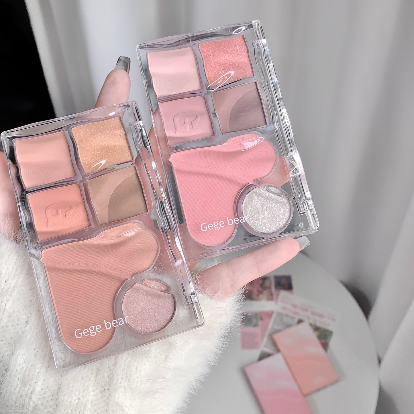 Gege Bear Light & Shadow Integrated Eye Palette