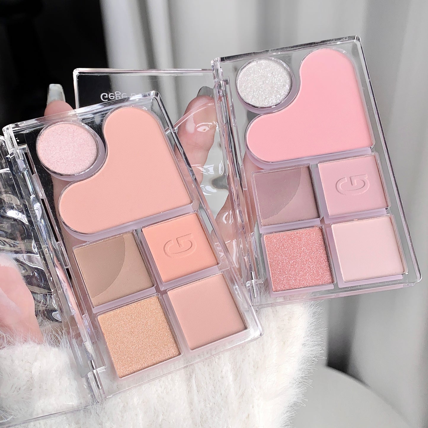 Gege Bear Light & Shadow Integrated Eye Palette