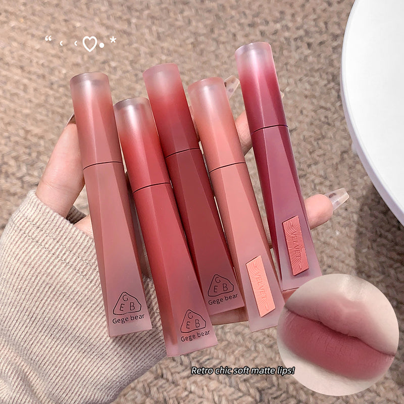 Gege Bear Velvet High-Fixing Lip Glaze